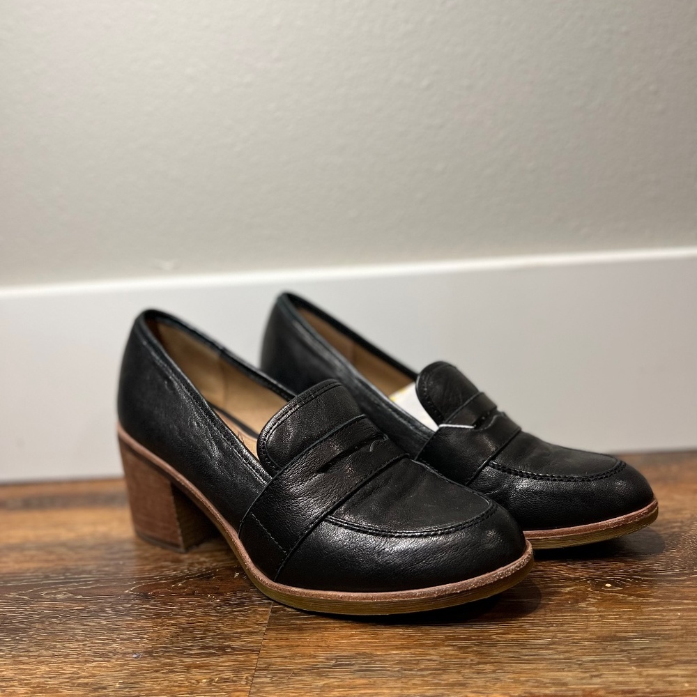 Sofft Leather Penny Loafer Block Heel